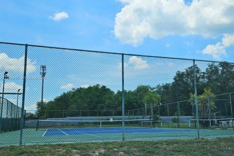 House in Davenport, Florida 4 bedrooms, 162.39 sq.m. № 2026928 - photo 23