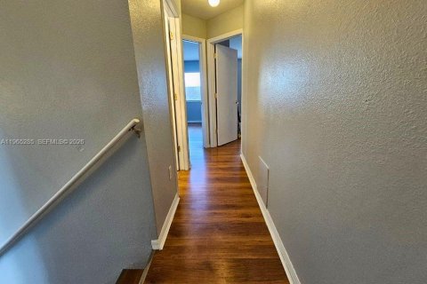 House in Davenport, Florida 4 bedrooms, 162.39 sq.m. № 2026928 - photo 10