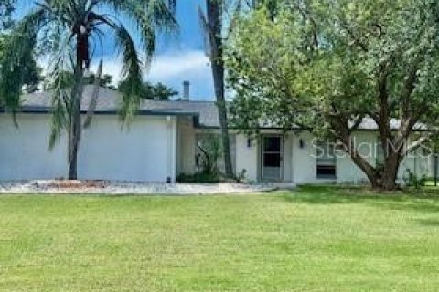 Casa en alquiler en Clearwater, Florida, 3 dormitorios, 196.02 m2 № 1902864 - foto 3