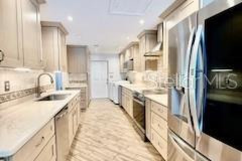 Casa en alquiler en Clearwater, Florida, 3 dormitorios, 196.02 m2 № 1902864 - foto 11