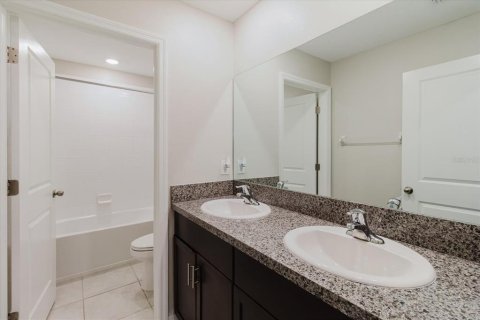 Casa en venta en Sun City Center, Florida, 6 dormitorios, 242.85 m2 № 2202436 - foto 29