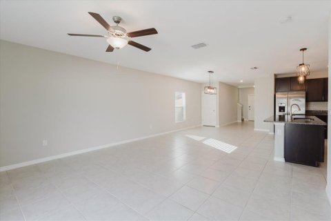 Casa en venta en Sun City Center, Florida, 6 dormitorios, 242.85 m2 № 2202436 - foto 9