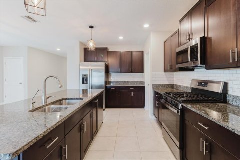 Casa en venta en Sun City Center, Florida, 6 dormitorios, 242.85 m2 № 2202436 - foto 12