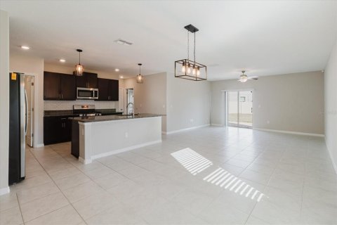 Casa en venta en Sun City Center, Florida, 6 dormitorios, 242.85 m2 № 2202436 - foto 7