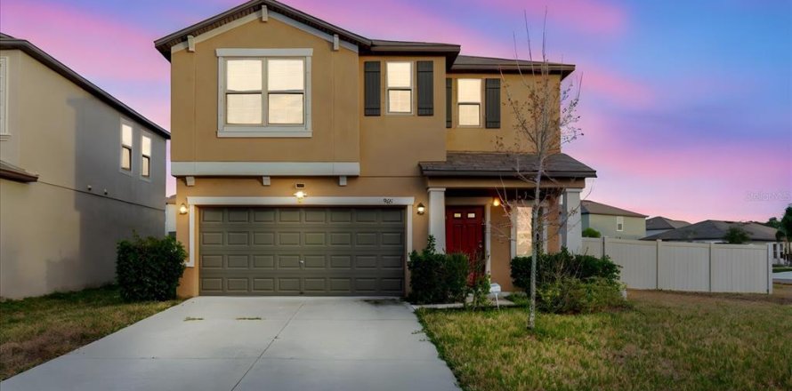 Casa en Sun City Center, Florida 6 dormitorios, 242.85 m2 № 2202436