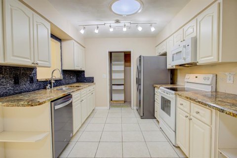 House in Ormond Beach, Florida 4 bedrooms, 187.66 sq.m. № 1852578 - photo 20