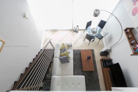 Copropriété à louer à Miami, Floride: 1 chambre, 91.69 m2 № 1980321 - photo 4