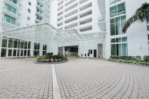 Copropriété à louer à Miami, Floride: 1 chambre, 91.69 m2 № 1980321 - photo 18