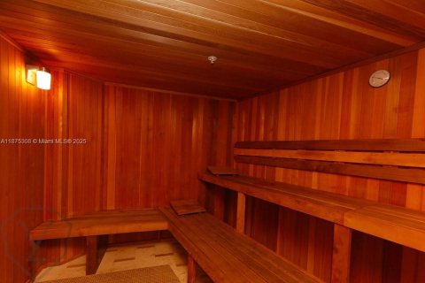 Copropriété à louer à Miami, Floride: 1 chambre, 91.69 m2 № 1980321 - photo 10
