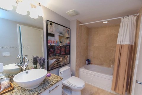 Copropriété à louer à Miami, Floride: 1 chambre, 91.69 m2 № 1980321 - photo 25