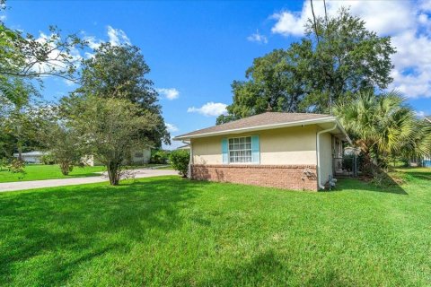 Villa ou maison à vendre à Ocala, Floride: 3 chambres, 142.42 m2 № 2411659 - photo 2