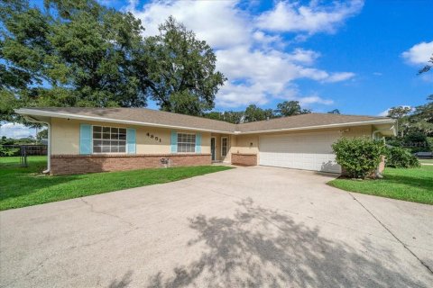 Villa ou maison à Ocala, Floride 3 chambres, 142.42 m2 № 2411659