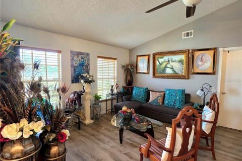 Casa en venta en Tampa, Florida, 3 dormitorios, 141.4 m2 № 1616941 - foto 4