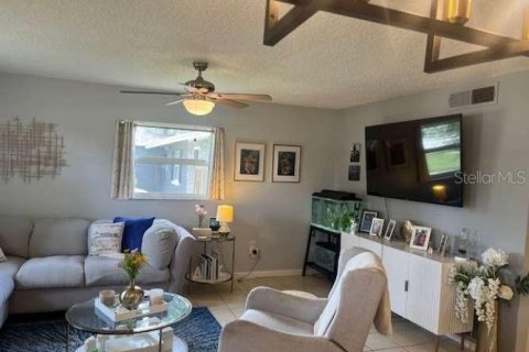 House in Orlando, Florida 3 bedrooms, 97.55 sq.m. № 1822672 - photo 6