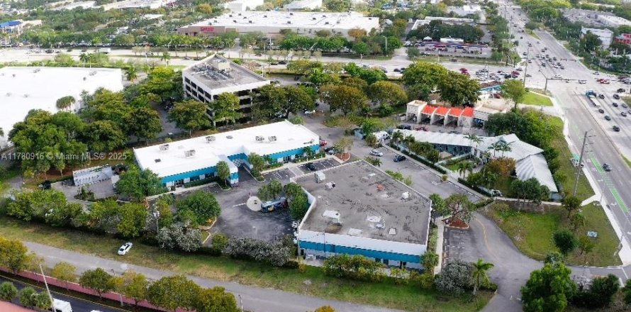 Propiedad comercial en Deerfield Beach, Florida № 1868661