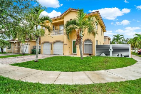 Casa en venta en Homestead, Florida, 4 dormitorios, 208.38 m2 № 1887391 - foto 1