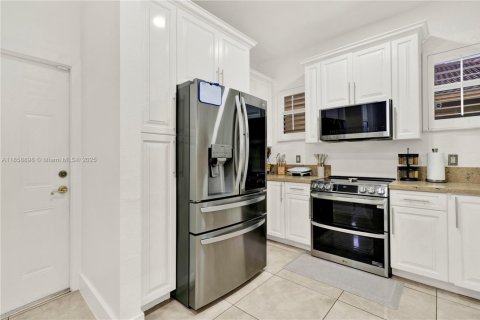 Casa en venta en Homestead, Florida, 4 dormitorios, 208.38 m2 № 1887391 - foto 4