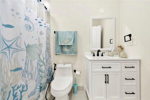 Casa en venta en Homestead, Florida, 4 dormitorios, 208.38 m2 № 1887391 - foto 16