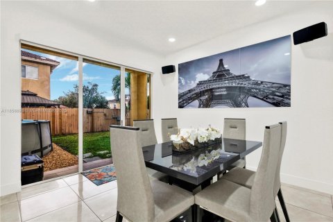 Casa en venta en Homestead, Florida, 4 dormitorios, 208.38 m2 № 1887391 - foto 9