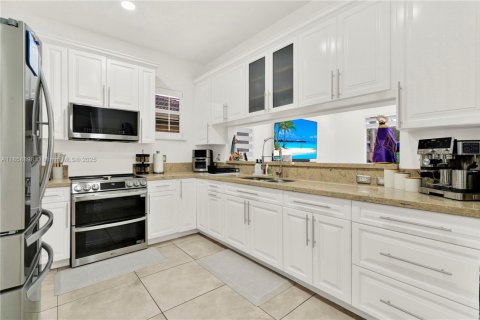 Casa en venta en Homestead, Florida, 4 dormitorios, 208.38 m2 № 1887391 - foto 5