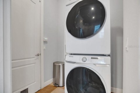 Townhouse in Orlando, Florida 3 bedrooms, 148.46 sq.m. № 1877342 - photo 23