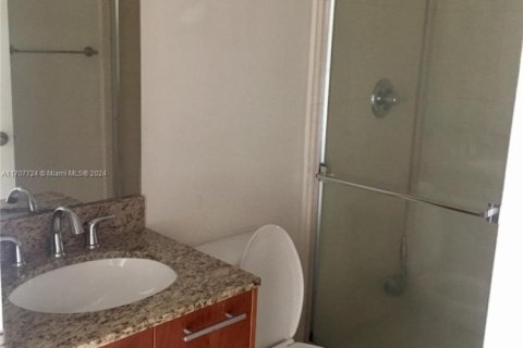 House in Aventura, Florida 3 bedrooms, 165.83 sq.m. № 1942814 - photo 13