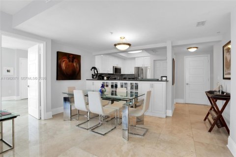Copropriété à louer à Miami, Floride: 2 chambres, 146.88 m2 № 2024806 - photo 6