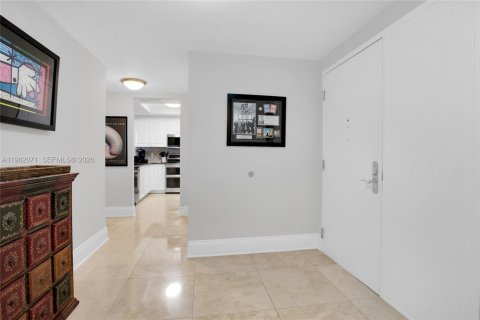 Copropriété à louer à Miami, Floride: 2 chambres, 146.88 m2 № 2024806 - photo 13