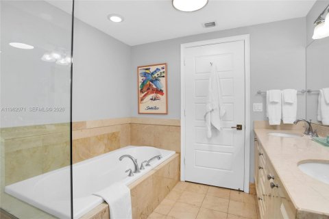 Copropriété à louer à Miami, Floride: 2 chambres, 146.88 m2 № 2024806 - photo 12