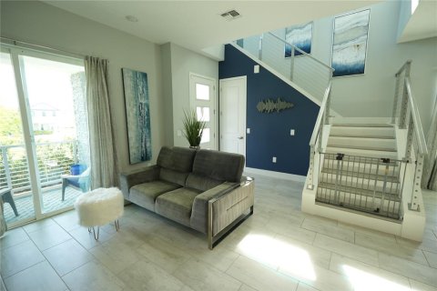House in Oakland, Florida 3 bedrooms, 193.42 sq.m. № 1782540 - photo 3