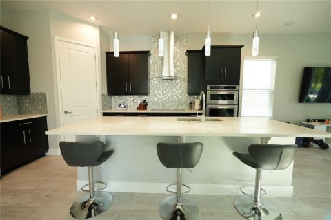 House in Oakland, Florida 3 bedrooms, 193.42 sq.m. № 1782540 - photo 5