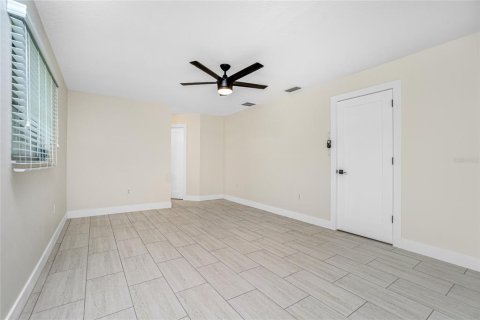 Casa en alquiler en Port Charlotte, Florida, 3 dormitorios, 156.26 m2 № 1906821 - foto 25