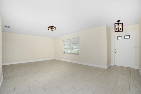 Villa ou maison à louer à Port Charlotte, Floride: 3 chambres, 156.26 m2 № 1906821 - photo 5