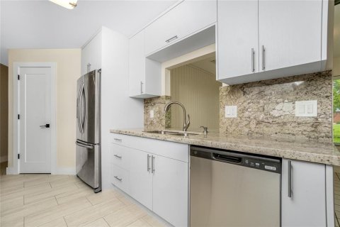 Casa en alquiler en Port Charlotte, Florida, 3 dormitorios, 156.26 m2 № 1906821 - foto 11