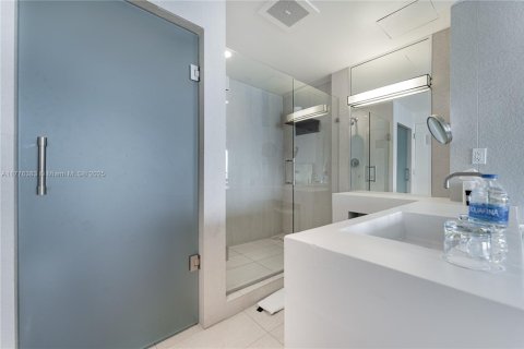 Condo in Fort Lauderdale, Florida, 1 bedroom № 1958182 - photo 12