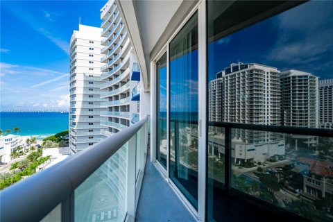Condo in Fort Lauderdale, Florida, 1 bedroom № 1958182 - photo 10