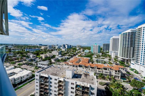 Condo in Fort Lauderdale, Florida, 1 bedroom № 1958182 - photo 4
