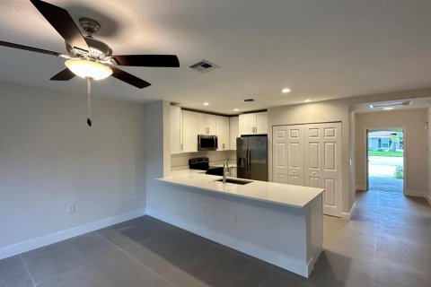 Villa ou maison à louer à Delray Beach, Floride: 3 chambres, 107.49 m2 № 2439255 - photo 2