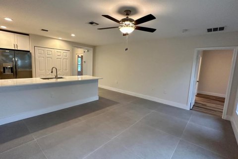 Villa ou maison à louer à Delray Beach, Floride: 3 chambres, 107.49 m2 № 2439255 - photo 3