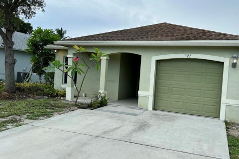 Villa ou maison à Delray Beach, Floride 3 chambres, 107.49 m2 № 2439255