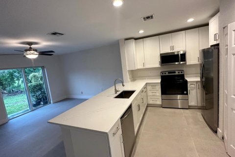 Villa ou maison à louer à Delray Beach, Floride: 3 chambres, 107.49 m2 № 2439255 - photo 4