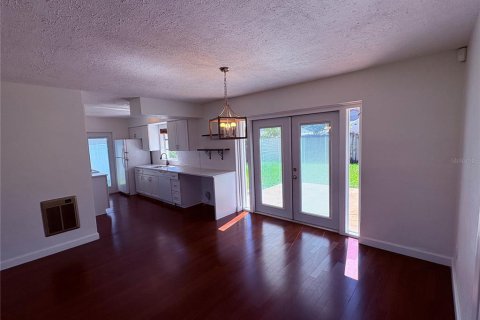 Villa ou maison à louer à Tampa, Floride: 3 chambres, 120.4 m2 № 2419369 - photo 14