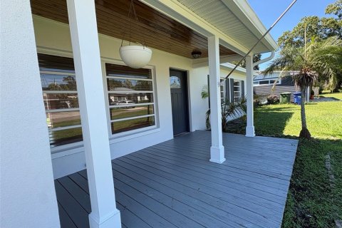 Villa ou maison à louer à Tampa, Floride: 3 chambres, 120.4 m2 № 2419369 - photo 3