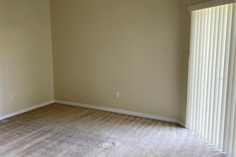 Casa en alquiler en Kissimmee, Florida, 3 dormitorios, 181.07 m2 № 1916510 - foto 13