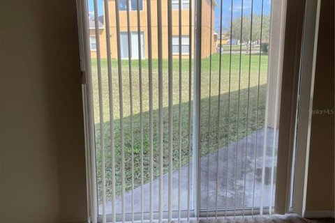 Casa en alquiler en Kissimmee, Florida, 3 dormitorios, 181.07 m2 № 1916510 - foto 14