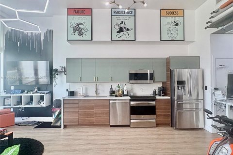 Condominio en venta en Miami, Florida, 1 dormitorio, 80.82 m2 № 2005322 - foto 7