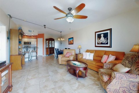 Condo in New Smyrna Beach, Florida, 2 bedrooms  № 1533388 - photo 18