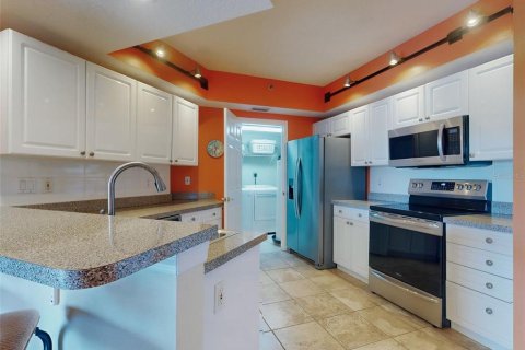 Condo in New Smyrna Beach, Florida, 2 bedrooms  № 1533388 - photo 23