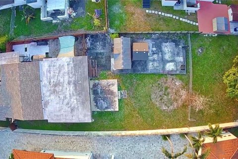 Villa ou maison à vendre à Miami, Floride: 4 chambres, 147.53 m2 № 2024844 - photo 22