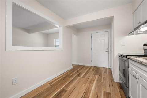 Copropriété à louer à Sarasota, Floride: 1 chambre, 46.45 m2 № 2419364 - photo 8